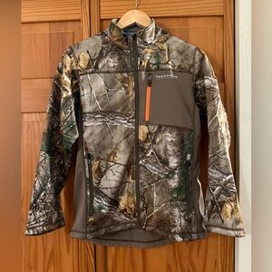 Field & Stream Outdoor Real Tree Camouflage / camo Jacket